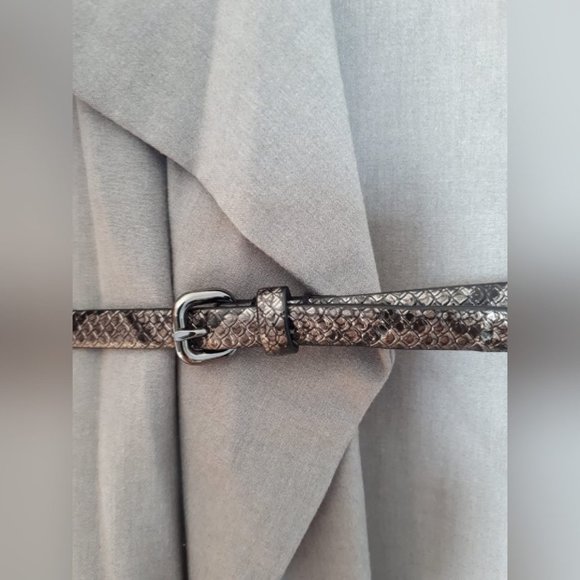 ⭐Host Pick⭐ Calvin Klein | Sleeveless Dress - Picture 2 of 4